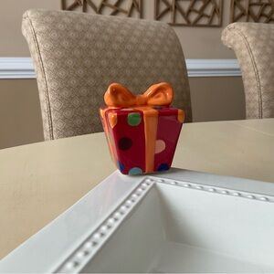 XL Ceramic Wrapped Present Gift Platter Decor 🎁